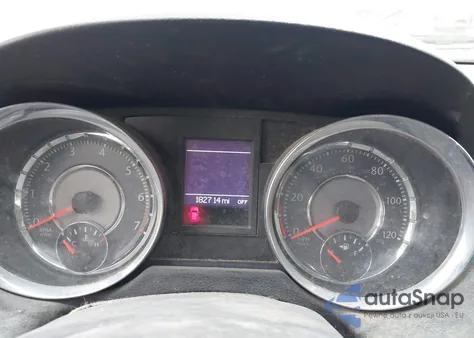 2011 Chrysler Town & Country Touring из США, поврежденный, VIN 2A4RR5DG7BR687739